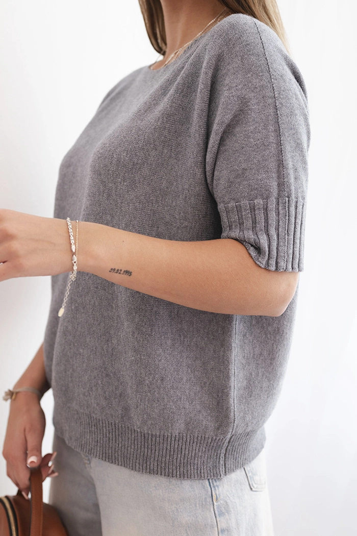 Sweter damski z wiskozy z krótkim rękawem szary 3 Sweter damski z wiskozy z krótkim rękawem szary - obrazek 3