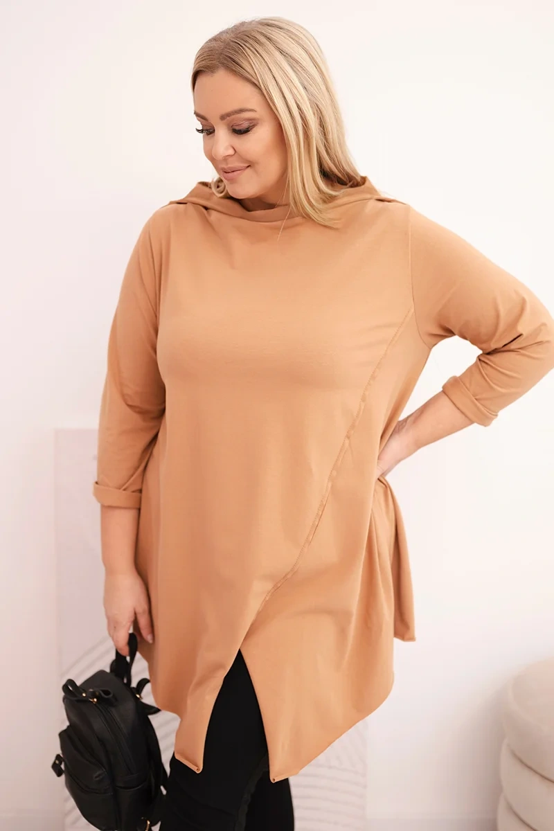 Bluzka damska bawełniana Plus Size asymetryczna z podwijanym rękawem  jasno camelowa