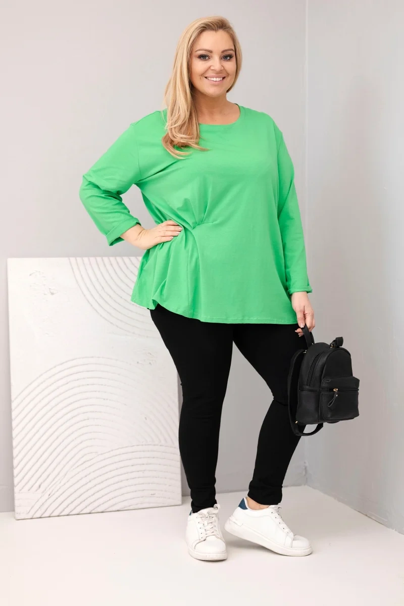 Bluzka damska plus size z bawełną z długim rękawem i marszczeniem jasno zielona 2 Bluzka damska plus size z bawełną z długim rękawem i marszczeniem jasno zielona - obrazek 2