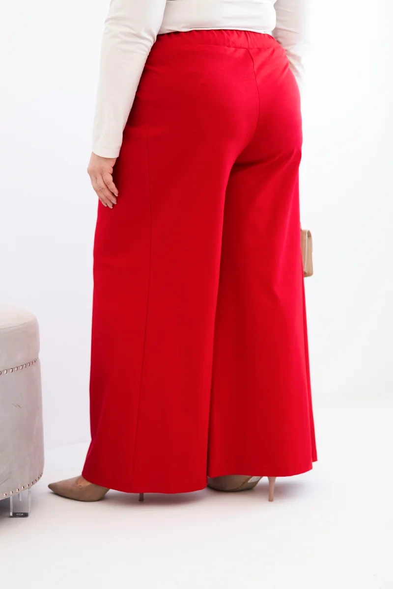 Spodnie damskie Plus Size z szerokimi nogawkami i plisowaniem czerwone 3 Spodnie damskie Plus Size z szerokimi nogawkami i plisowaniem czerwone - obrazek 3
