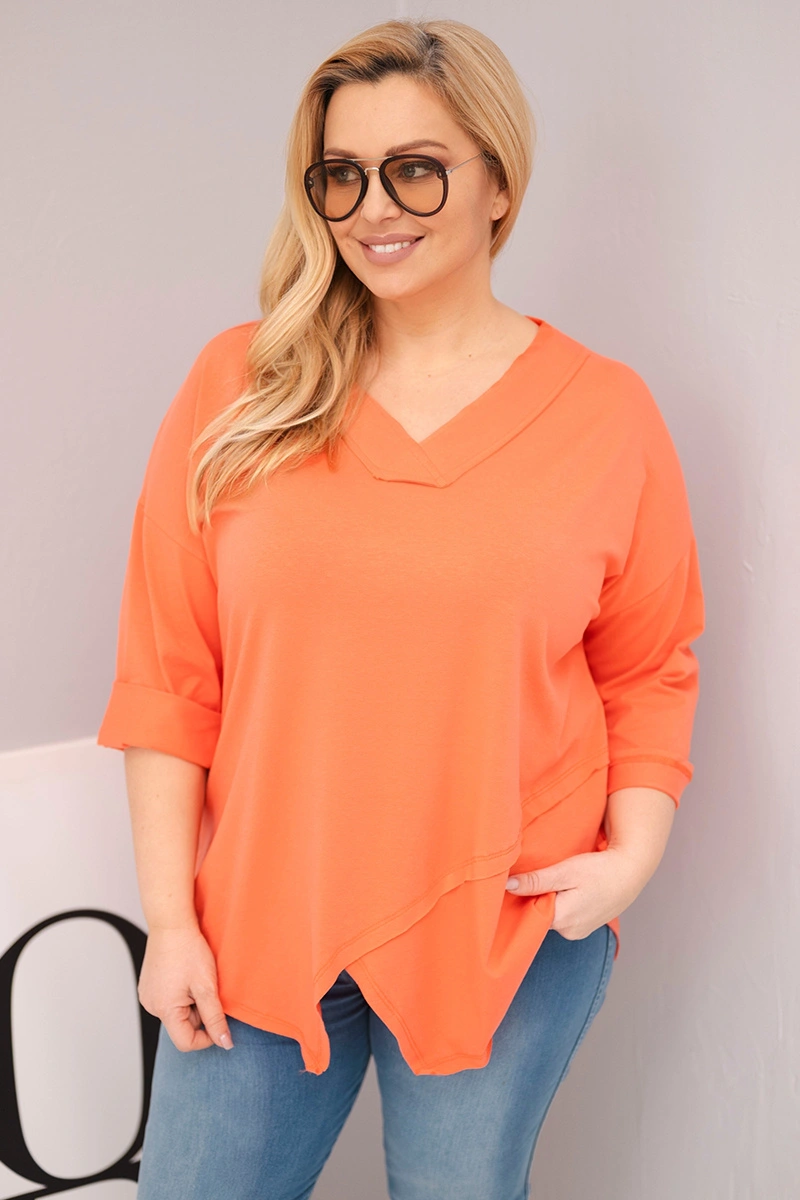 Bluzka damska bawełniana Plus Size z głębokim dekoltem V i asymetrycznym dołem morelowa