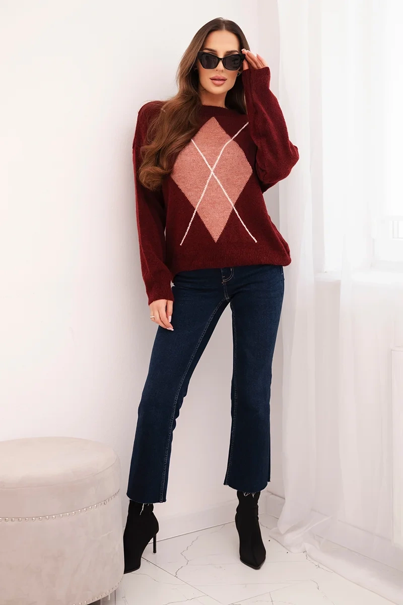 Sweter damski w geometryczny wzór z domieszką wełny i alpaki bordowy 2 Sweter damski w geometryczny wzór z domieszką wełny i alpaki bordowy - obrazek 2